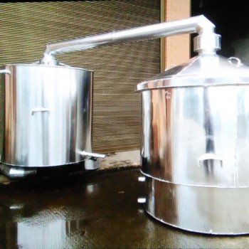 供应直烧式烧酒锅固态液态酿酒设备小型蒸酒蒸馏设备