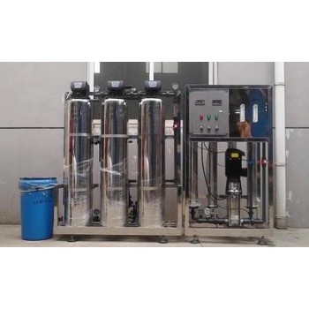 纯净水设备工艺流程  桶装水设备 校园直饮水设备