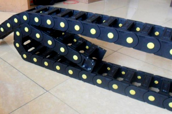 承重型工程塑料拖链