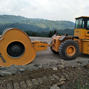 冲击压路机 冲击轮厂商出售郑州中航郑州威派