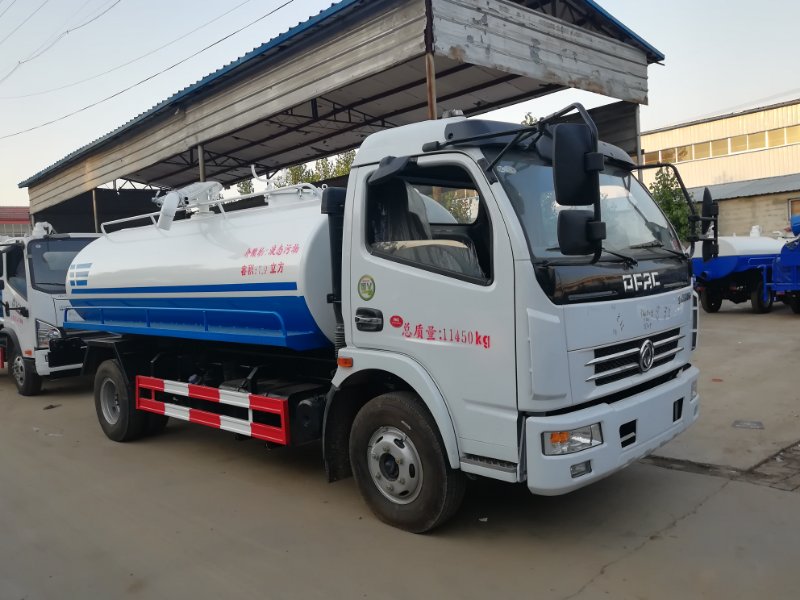 东风D7吸粪车 (1)