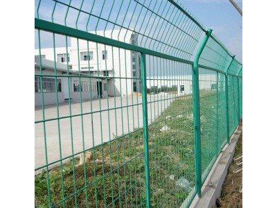 低价热销爆款规格齐全现货公路护栏网大量库存现货公路护栏网