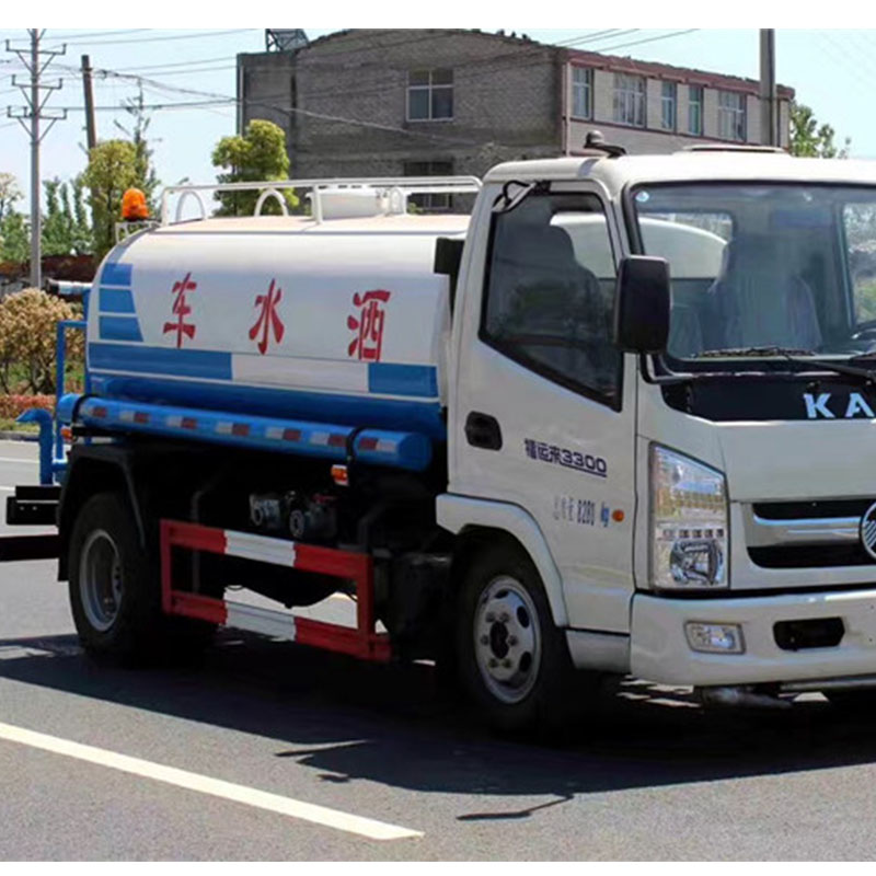 东风凯马洒水车 (2)