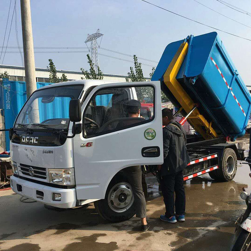 东风D6勾臂垃圾车 (4)