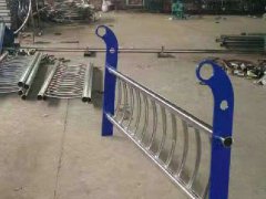 不锈钢复合管	加工 隔离护栏	可加工定制