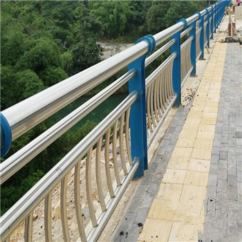 不锈钢桥梁栏杆	行业领军 不锈钢道路栏杆	规格齐全