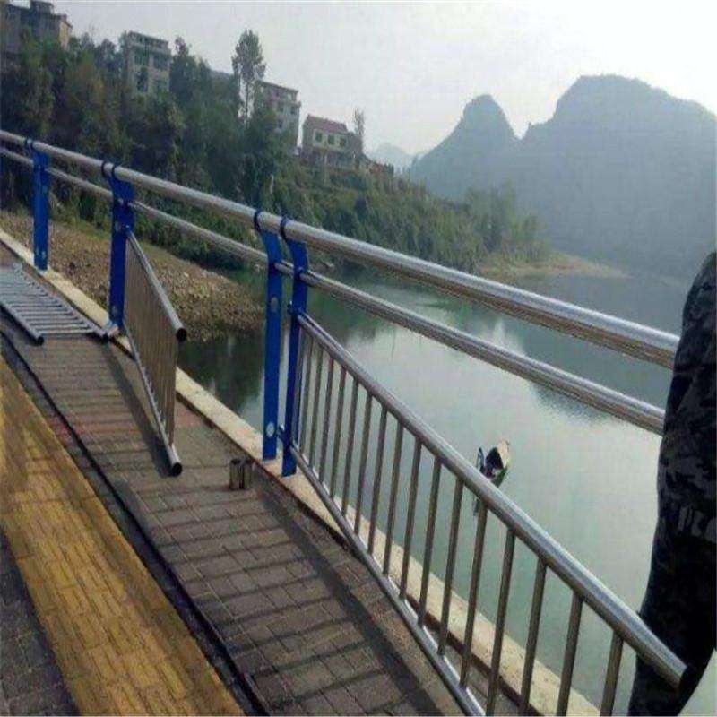 不锈钢栏杆复合管	生产 公路桥梁护栏	规格齐全