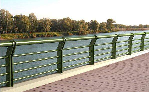 河道护栏	加工定做 不锈钢灯光护栏	规格齐全