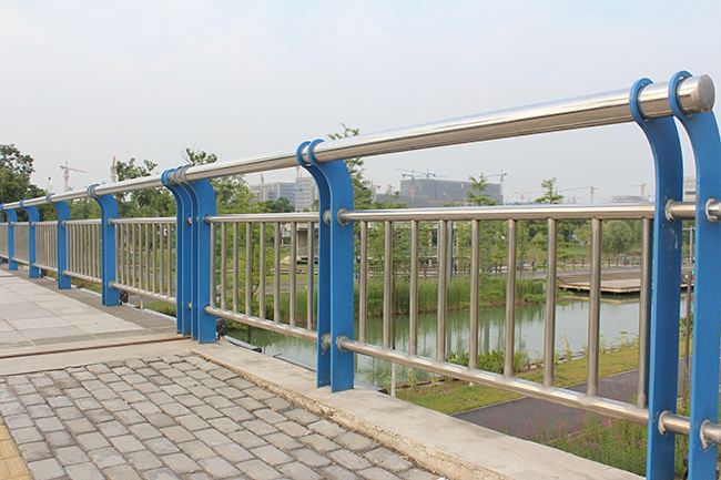 定制河道护栏供应