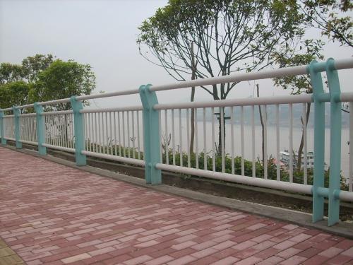 河道护栏	加工定做 不锈钢灯光护栏	规格齐全