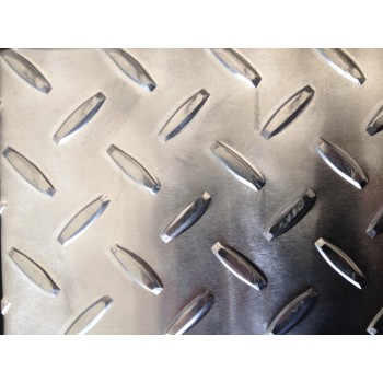 江苏财通专业生产各种规格铝板花纹铝板