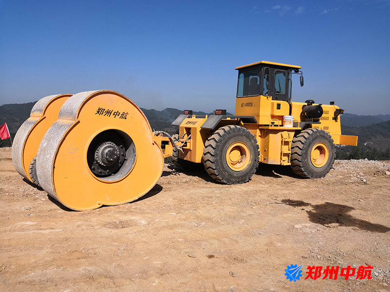 绥化市三边形冲击压路机 中航设备指导报价