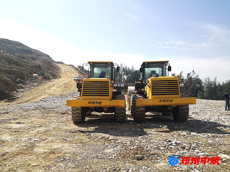 大兴安岭地区冲击碾压路机冲击式压路机中航值得信赖厂家批发