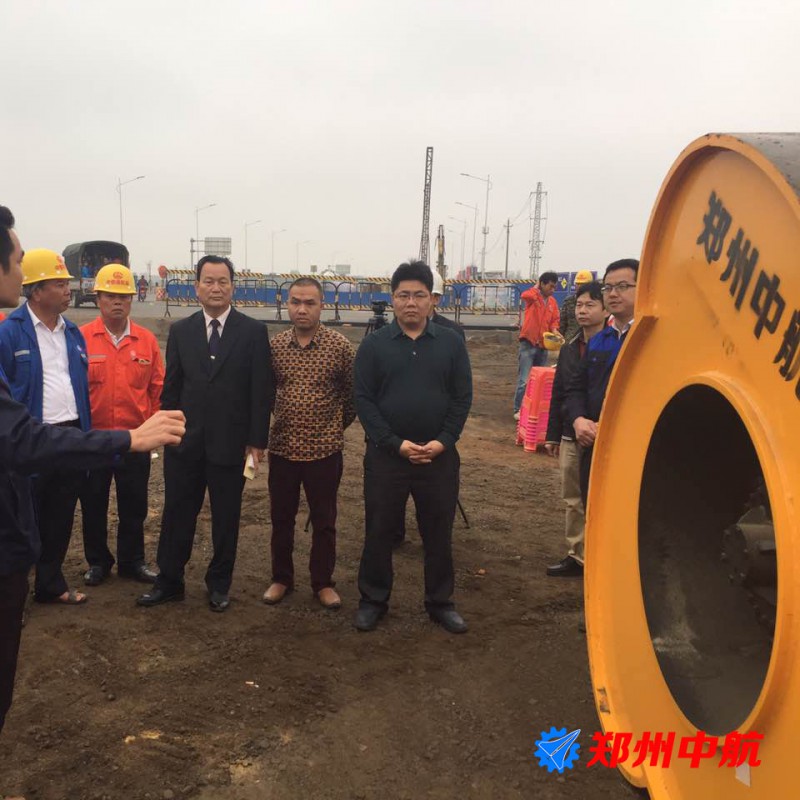 克拉玛依市冲击碾压路机冲击式压路机中航值得信赖公司