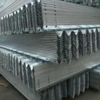 广州波形护栏厂家热镀锌喷塑高速护栏板公路防撞波形护栏板5