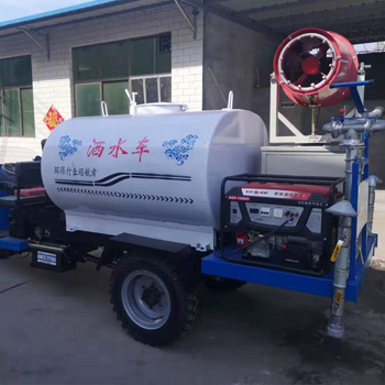 雾炮机厂家供应新能源电动洒水车 小型三轮洒水车 车载雾炮机