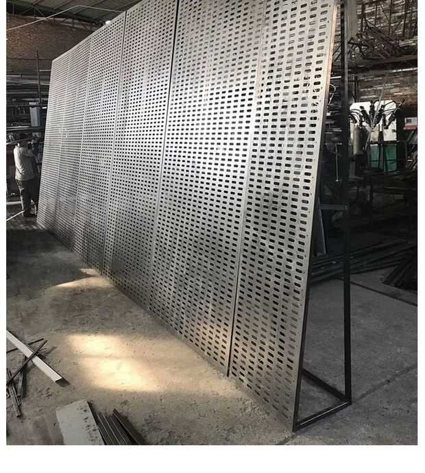 13333081799 (7)