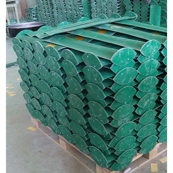 枣强生产厂家玻璃钢防眩板高速公路玻璃钢防眩板