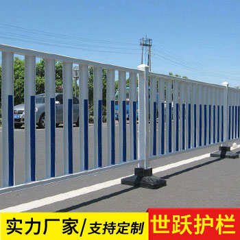 道路护栏/市政护栏/锌钢道路护栏/京式道路护栏，量大优惠