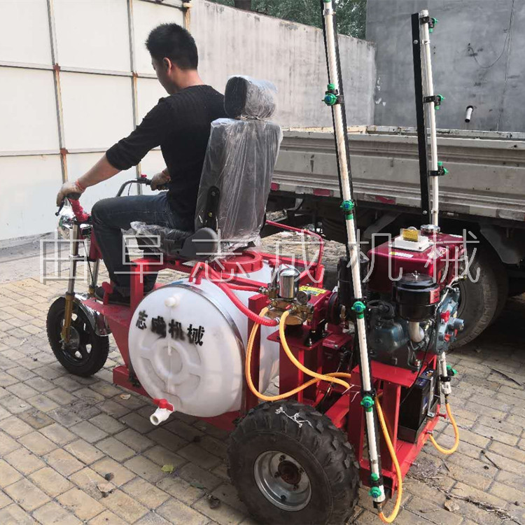 葡萄地打药车 (10)