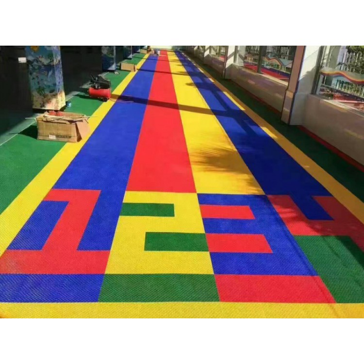 幼儿园悬浮地板 户外防滑拼接地垫 篮球场室外塑料橡胶地板垫
