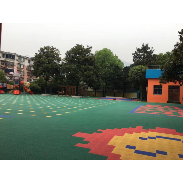 福州市厂家直销悬浮拼装地板 蓝球场悬浮地垫 幼儿园悬浮地板
