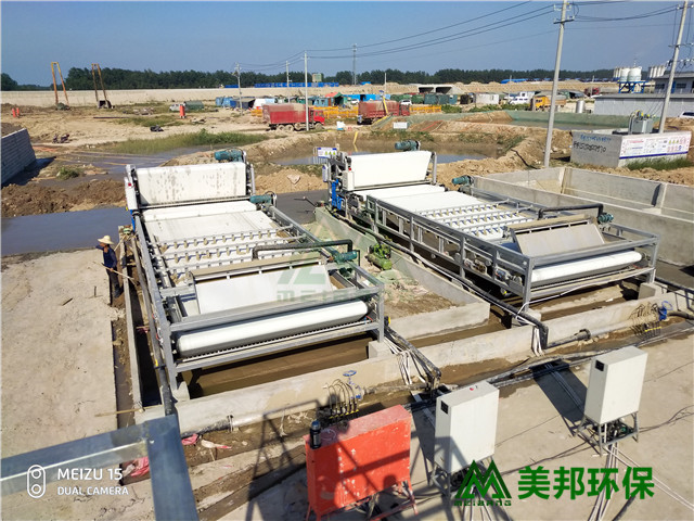 P22厦门中铁22局打桩泥浆处理