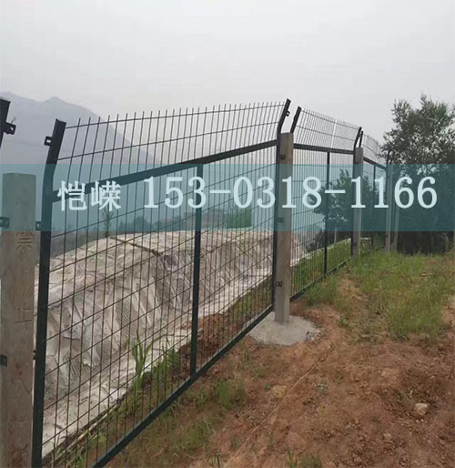 空调室外机声屏障