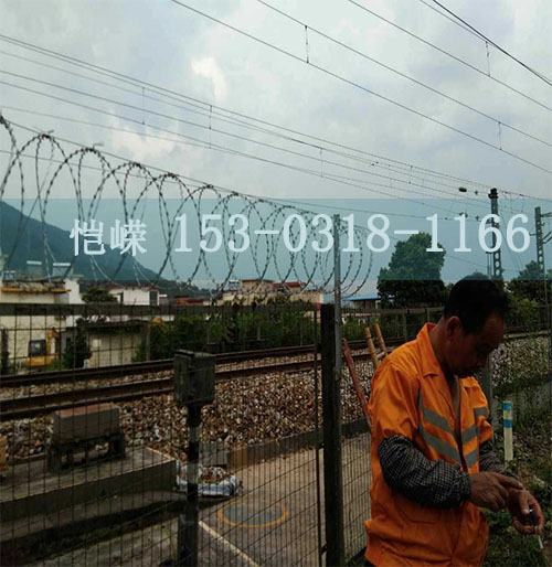 工厂铁围栏