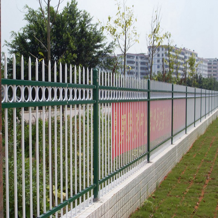 静电喷涂新型组合围栏，铁艺锌钢护栏价格，欧式阳台护栏生产厂家