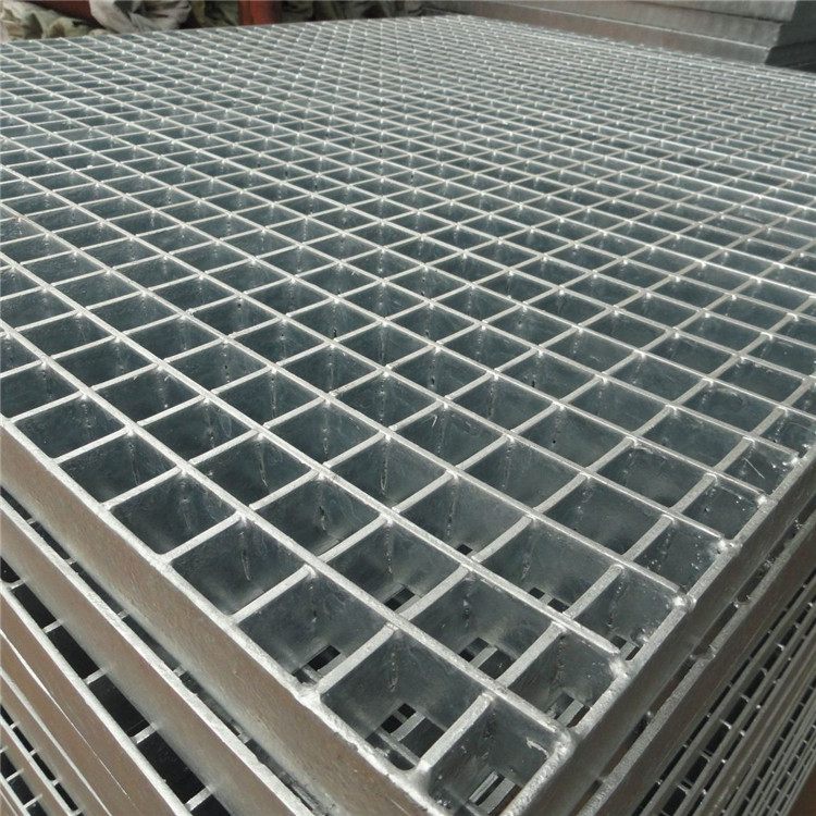 河北振兴厂家生产钢格板 镀锌钢格板 钢格栅板 踏步板
