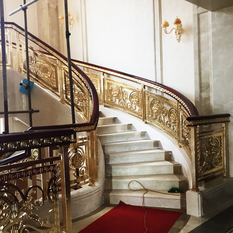 天津安装精致豪华别墅楼梯扶手 处处都是好风景