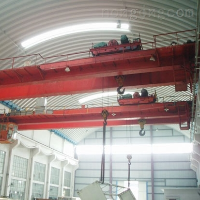 二手行车10吨桥式双梁行车跨度28.5米回收