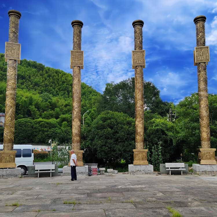 衢州市广场黄铜龙凤柱