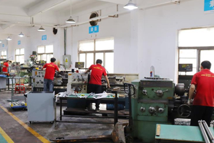 轴端加工生产线