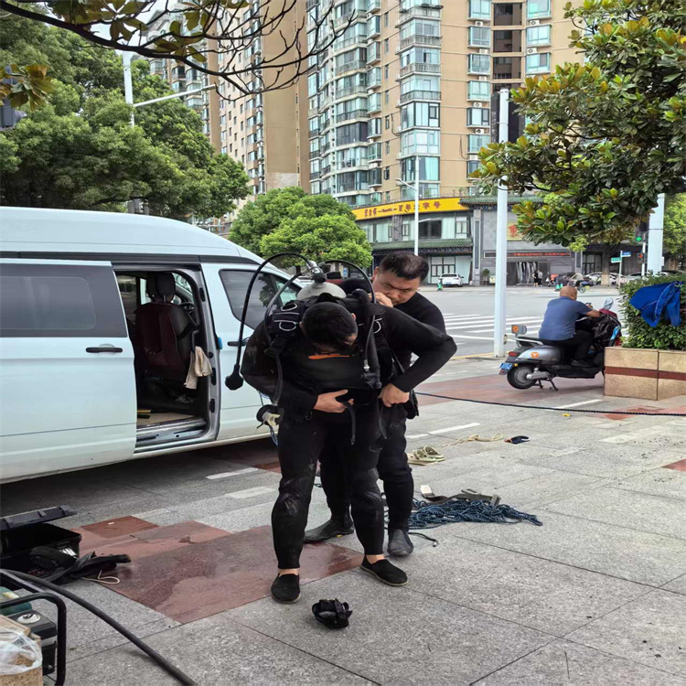 水下封堵气囊 水下打捞 现场实地考察