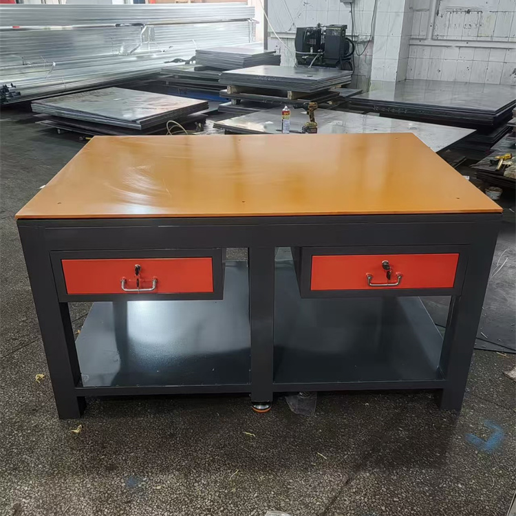 钳工工作台