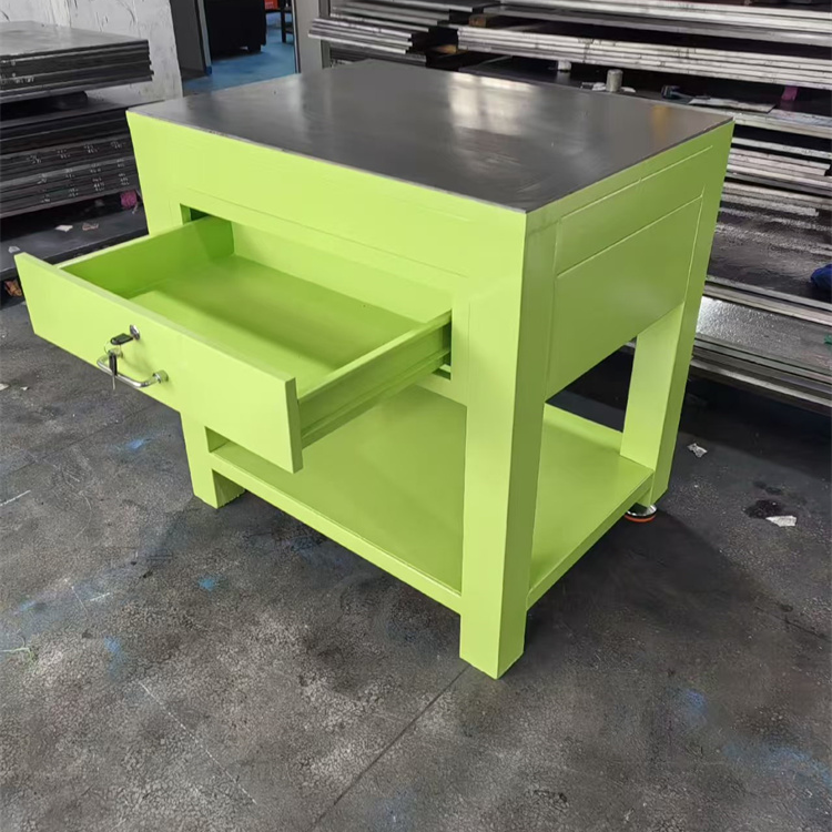 钳工工作台
