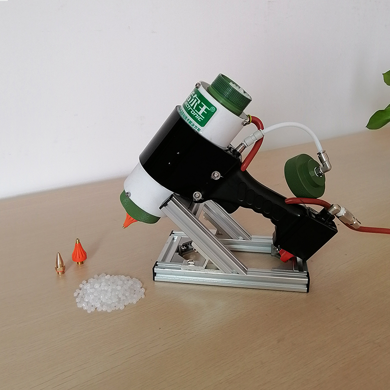 CNR-70 颗粒热熔胶枪