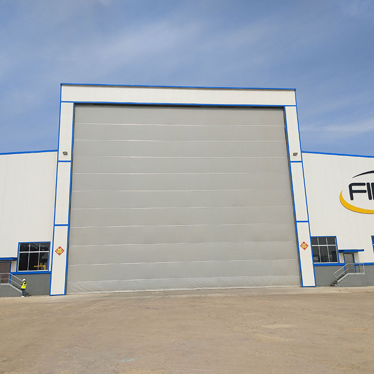 柔性飞机库大门