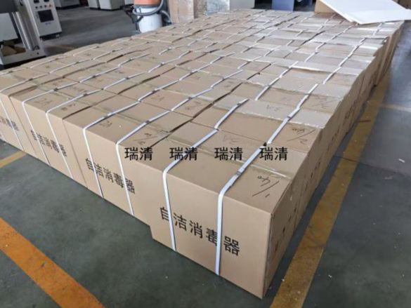 一批水箱自洁消毒器发货