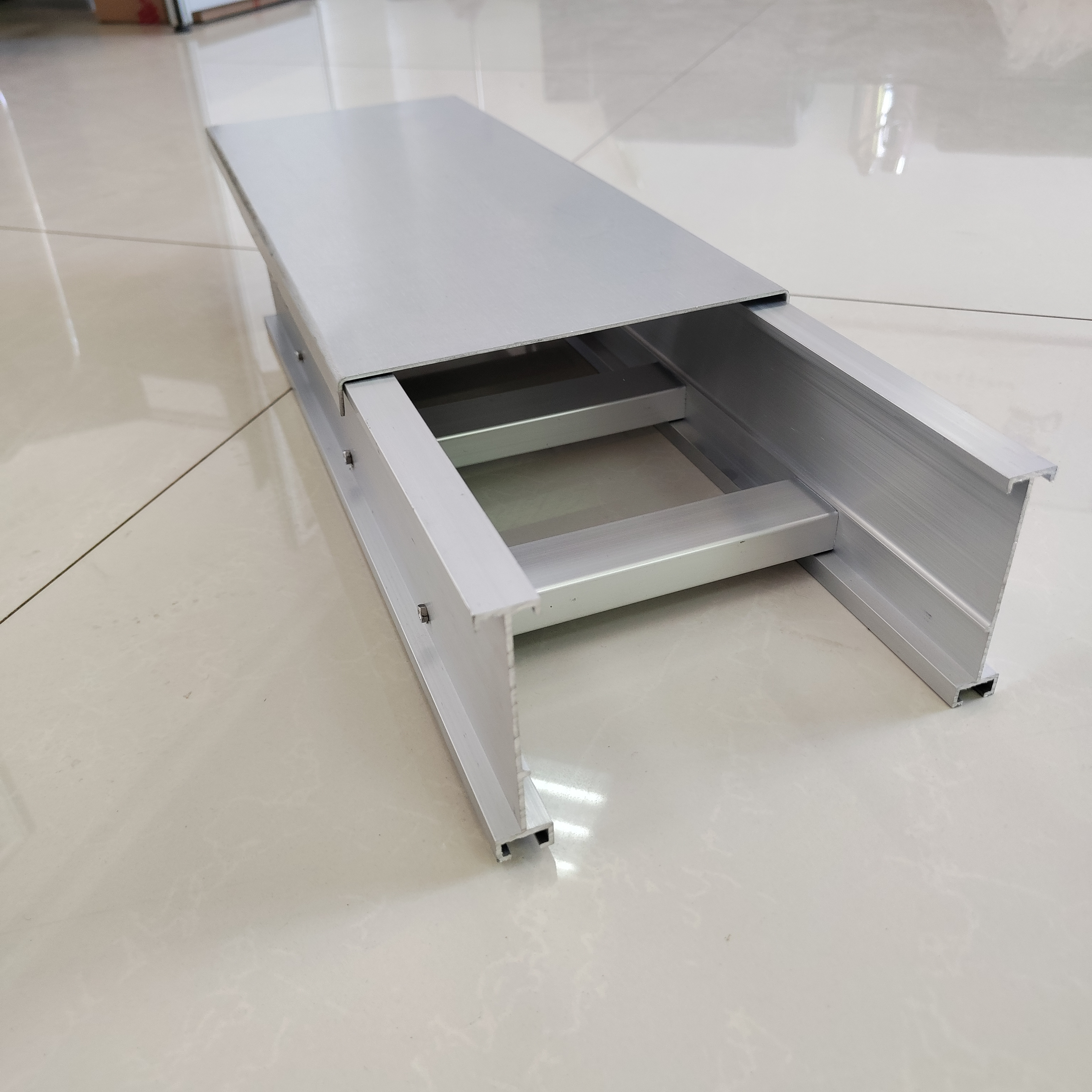 Aluminum alloy bridge beam