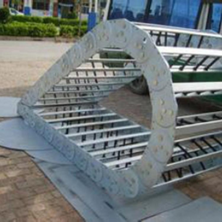 Bridge-type steel aluminum conduit