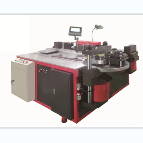 4+2转塔式母线加工机