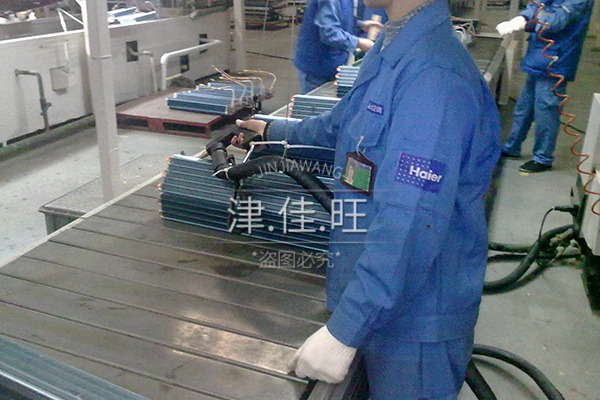 海尔空调打胶应用