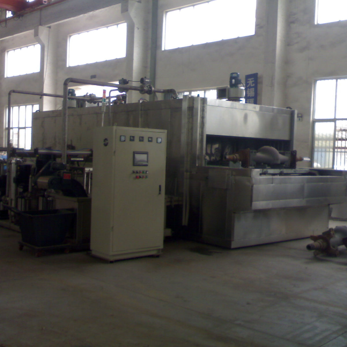 步进通过式桥壳清洗机