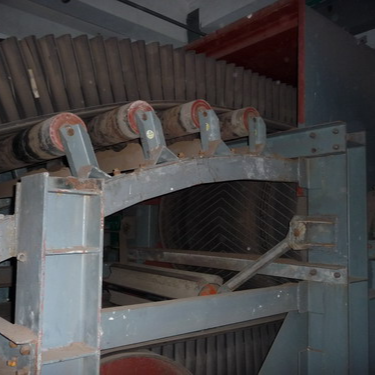 大倾角皮带机（波纹挡边皮带机）