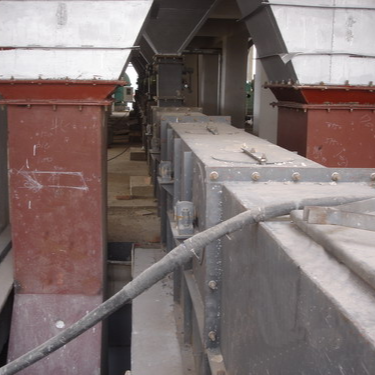 铸石刮板输送机