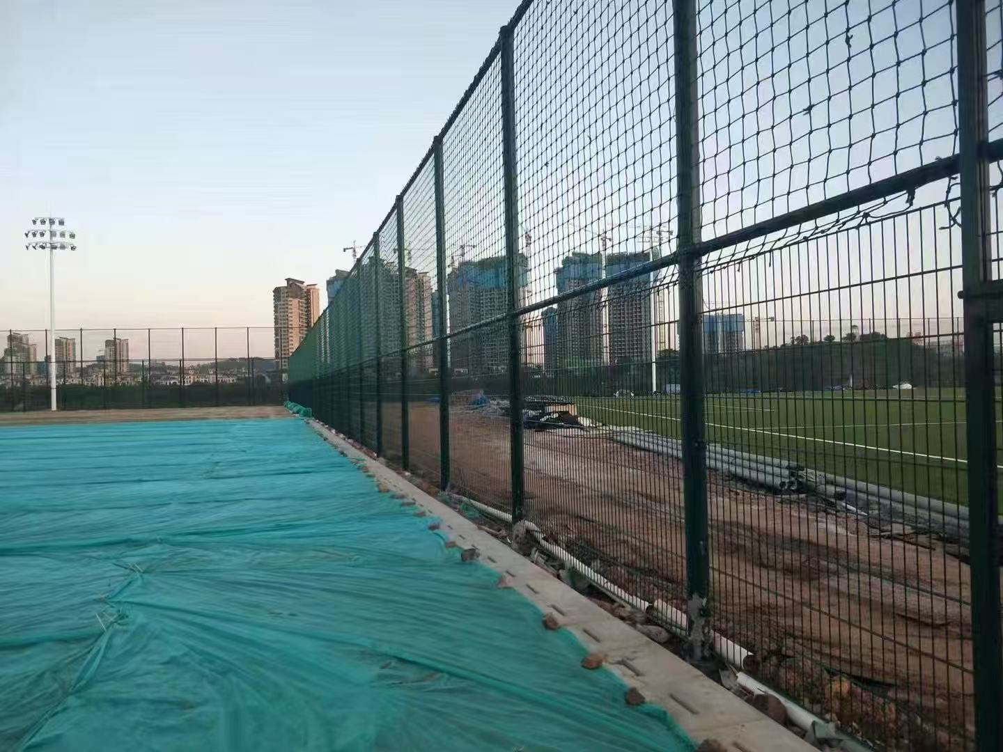 洛铭丝网——深耕球场防护，以实力铸就行业口碑