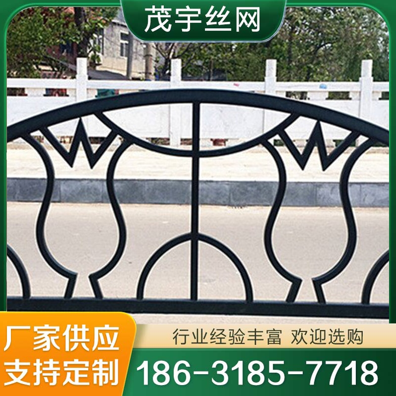 铁艺道路护栏  追求质量 精品推荐